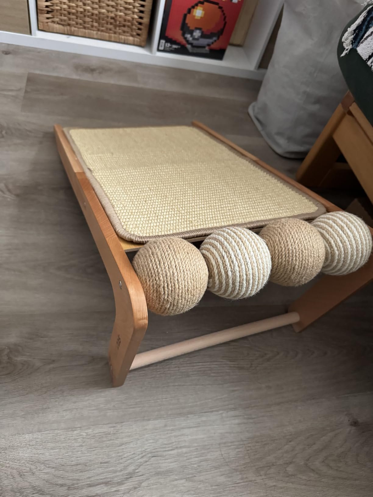 Wooden Sisal Cat Scratcher Ramp photo review